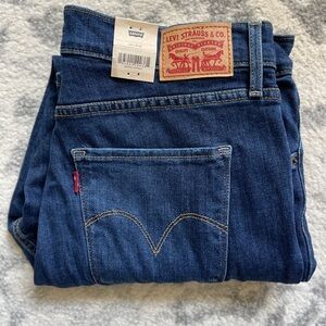 Women's Levi’s 724 High Rise Slim Straight Cropped Denim Jeans Size 32